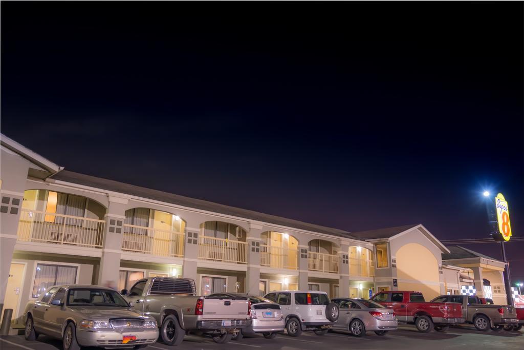 Motel Super 8 By Wyndham Oklahoma Airport Fairgrounds West Exterior foto
